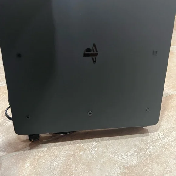 PlayStation 4 like brand new